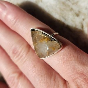 Size 7 1/4 quartz ring